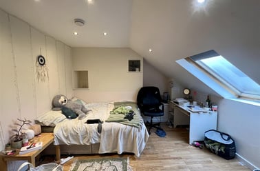 Sunbury Avenue, Jesmond, Newcastle - Image 3